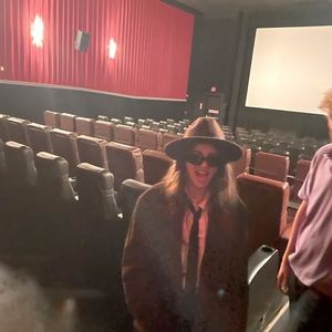 Meet your Posher, Emma